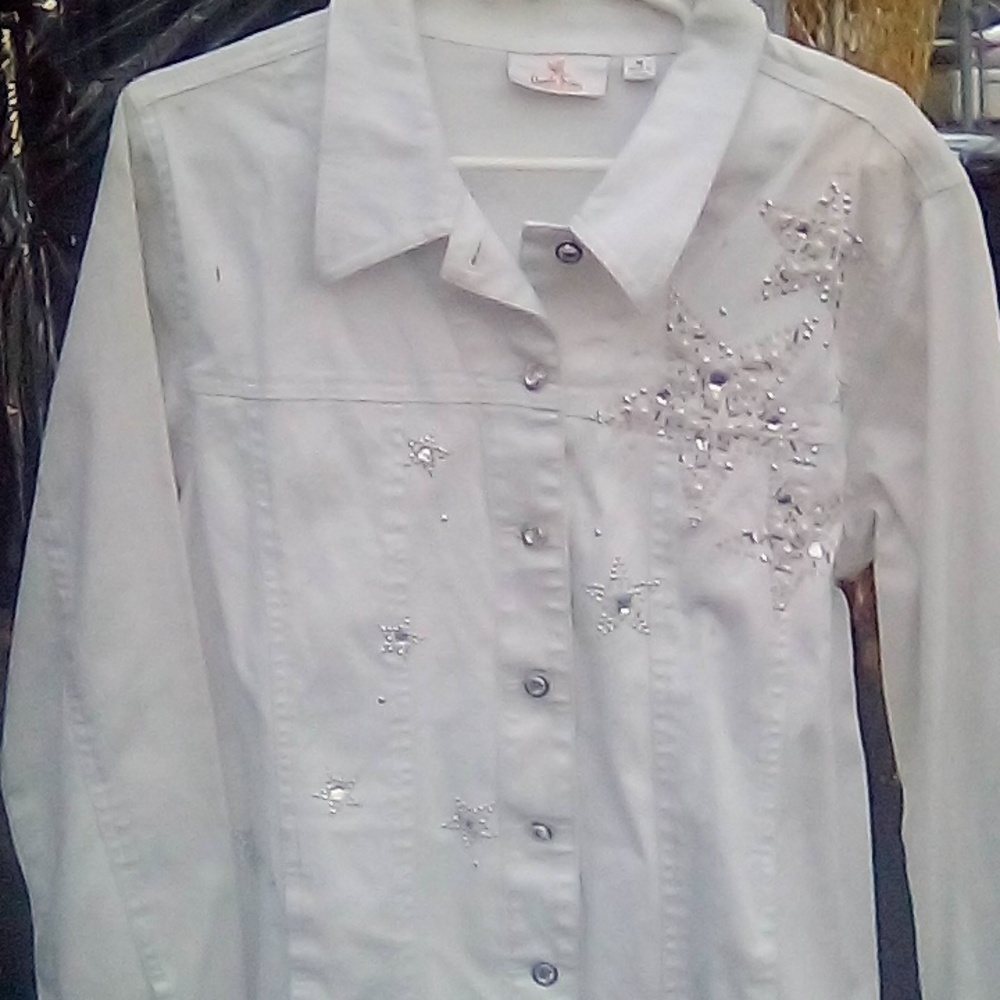 Jean type jacket with runestones
